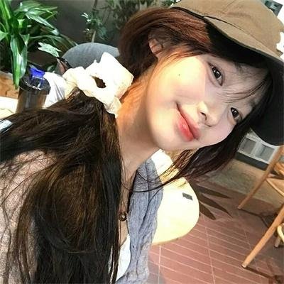 爱的谎言 封面